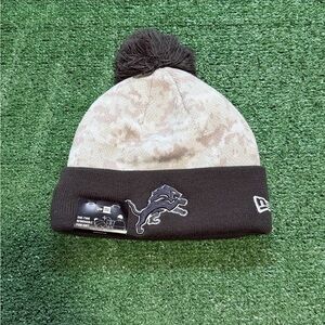 Detroit Lions New Era 2024 NFL Salute to Service Cuffed Knit Hat Beanie